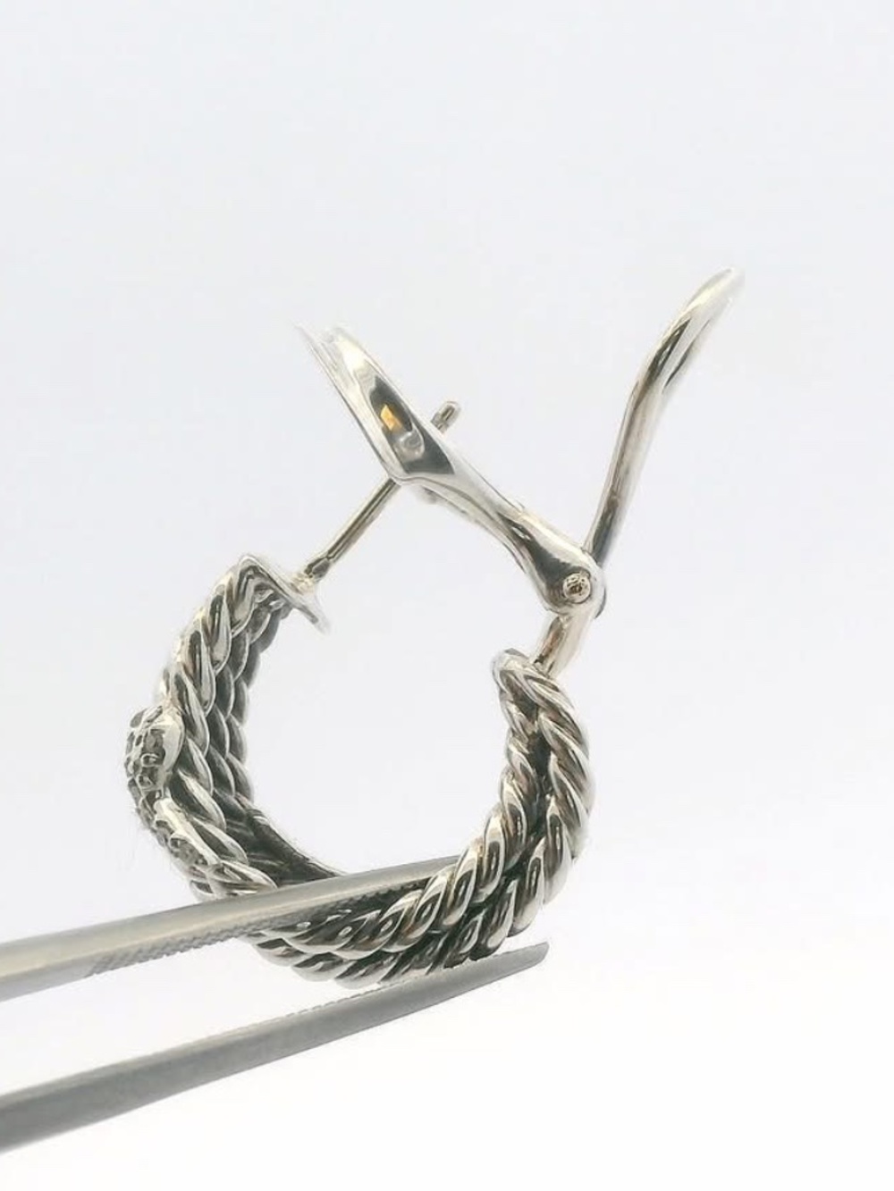 David Yurman 925 Diamond cable X Crossover Huggie Omega Post Earrings - Picture 7 of 7